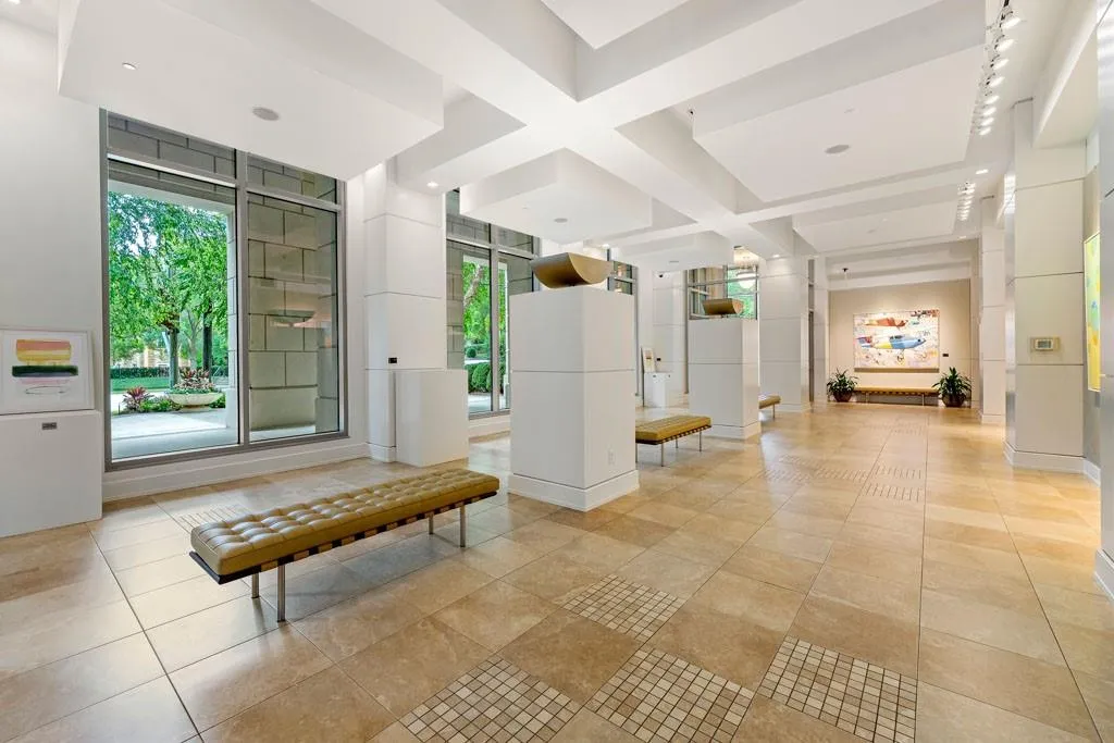 2795 Peachtree Road Ne Unit 1602, Atlanta, Georgia 30305, 2 Bedrooms Bedrooms, ,2 BathroomsBathrooms,Residential,For Sale,2795 Peachtree Road Ne Unit 1602,7613813