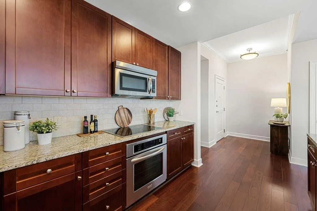 2795 Peachtree Road Ne Unit 1602, Atlanta, Georgia 30305, 2 Bedrooms Bedrooms, ,2 BathroomsBathrooms,Residential,For Sale,2795 Peachtree Road Ne Unit 1602,7613813