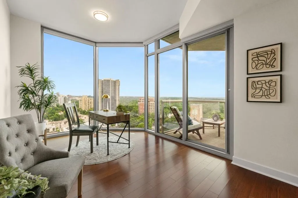 2795 Peachtree Road Ne Unit 1602, Atlanta, Georgia 30305, 2 Bedrooms Bedrooms, ,2 BathroomsBathrooms,Residential,For Sale,2795 Peachtree Road Ne Unit 1602,7613813