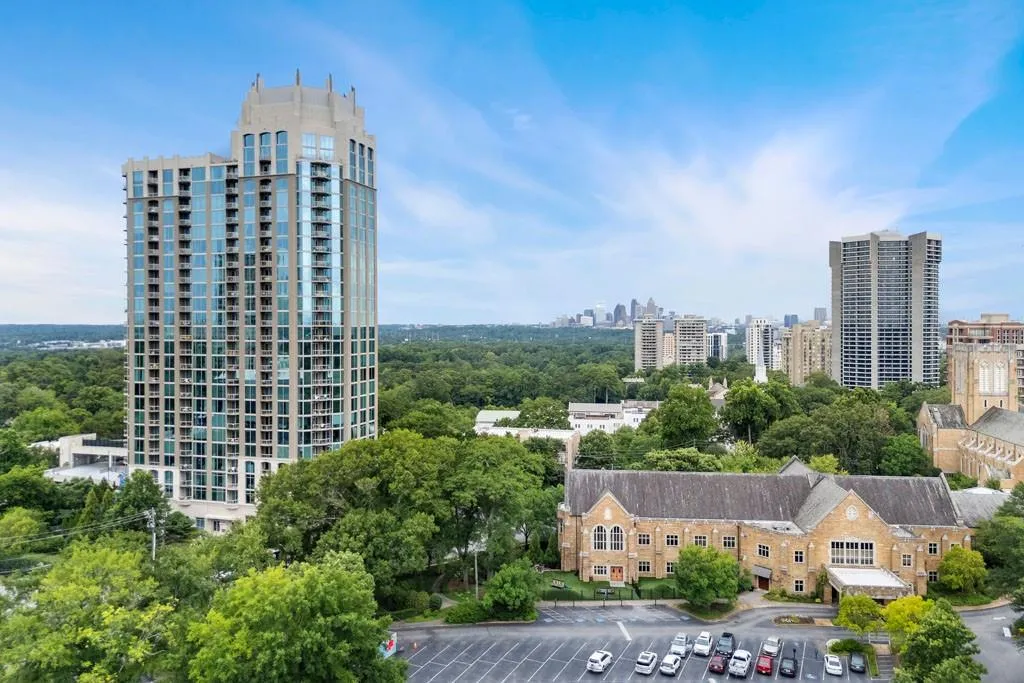 2795 Peachtree Road Ne Unit 1602, Atlanta, Georgia 30305, 2 Bedrooms Bedrooms, ,2 BathroomsBathrooms,Residential,For Sale,2795 Peachtree Road Ne Unit 1602,7613813