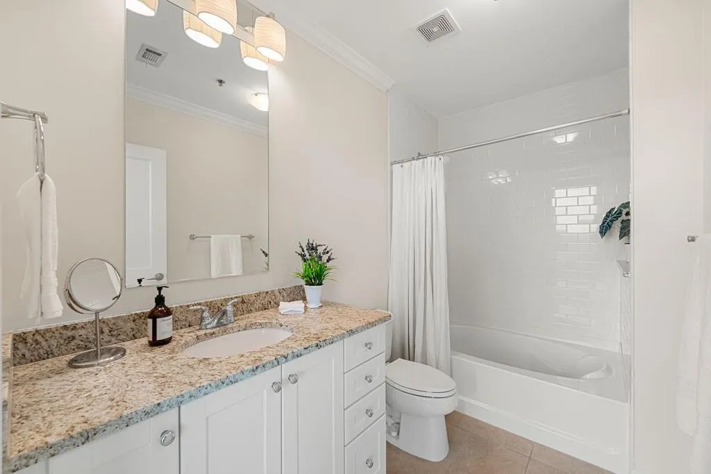 2795 Peachtree Road Ne Unit 1602, Atlanta, Georgia 30305, 2 Bedrooms Bedrooms, ,2 BathroomsBathrooms,Residential,For Sale,2795 Peachtree Road Ne Unit 1602,7613813
