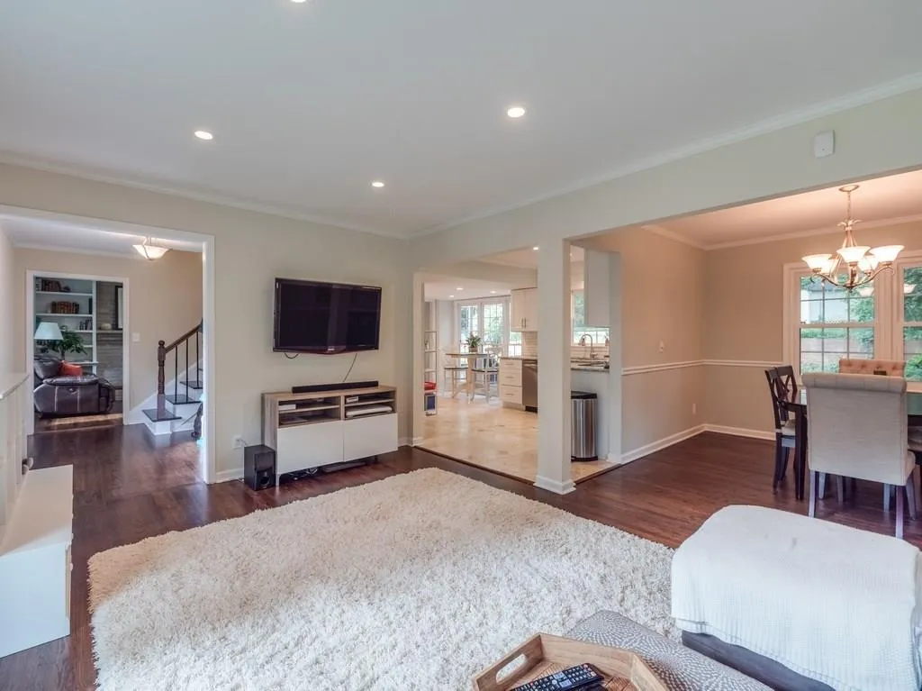 6560 Wright Road, Sandy Springs, Georgia 30328, 4 Bedrooms Bedrooms, ,2 BathroomsBathrooms,Residential,Sold,6560 Wright Road,6072440
