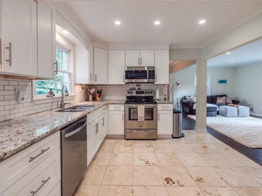 6560 Wright Road, Sandy Springs, Georgia 30328, 4 Bedrooms Bedrooms, ,2 BathroomsBathrooms,Residential,Sold,6560 Wright Road,6072440