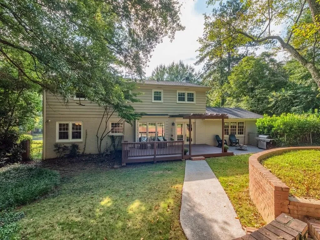 6560 Wright Road, Sandy Springs, Georgia 30328, 4 Bedrooms Bedrooms, ,2 BathroomsBathrooms,Residential,Sold,6560 Wright Road,6072440