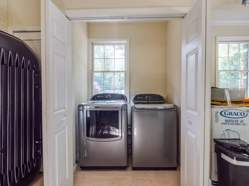 6560 Wright Road, Sandy Springs, Georgia 30328, 4 Bedrooms Bedrooms, ,2 BathroomsBathrooms,Residential,Sold,6560 Wright Road,6072440