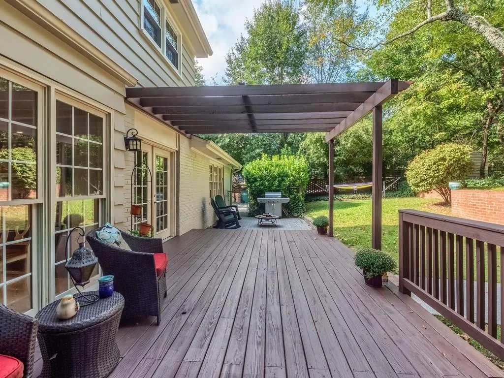 6560 Wright Road, Sandy Springs, Georgia 30328, 4 Bedrooms Bedrooms, ,2 BathroomsBathrooms,Residential,Sold,6560 Wright Road,6072440