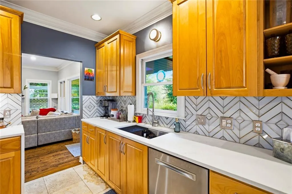 4565 Windsor Park Place, Atlanta, Georgia 30342, 4 Bedrooms Bedrooms, ,2 BathroomsBathrooms,Residential,For Sale,4565 Windsor Park Place,7761431