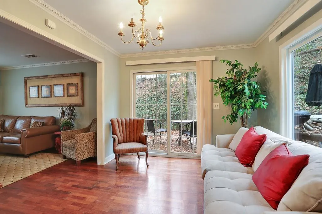 7055 Riverside Drive, Sandy Springs, Georgia 30328, 4 Bedrooms Bedrooms, ,3 BathroomsBathrooms,Residential,Sold,7055 Riverside Drive,5780249