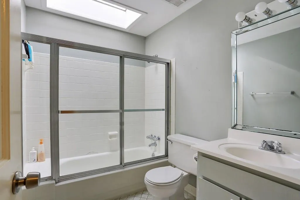 7055 Riverside Drive, Sandy Springs, Georgia 30328, 4 Bedrooms Bedrooms, ,3 BathroomsBathrooms,Residential,Sold,7055 Riverside Drive,5780249