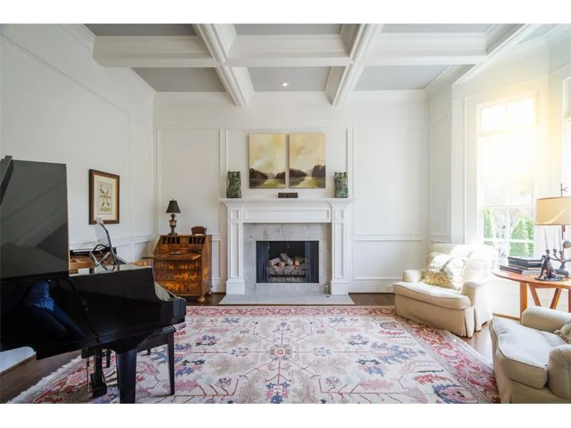 285 Lafayette Way, Sandy Springs, Georgia 30327, 6 Bedrooms Bedrooms, ,7 BathroomsBathrooms,Residential,Sold,285 Lafayette Way,5829280