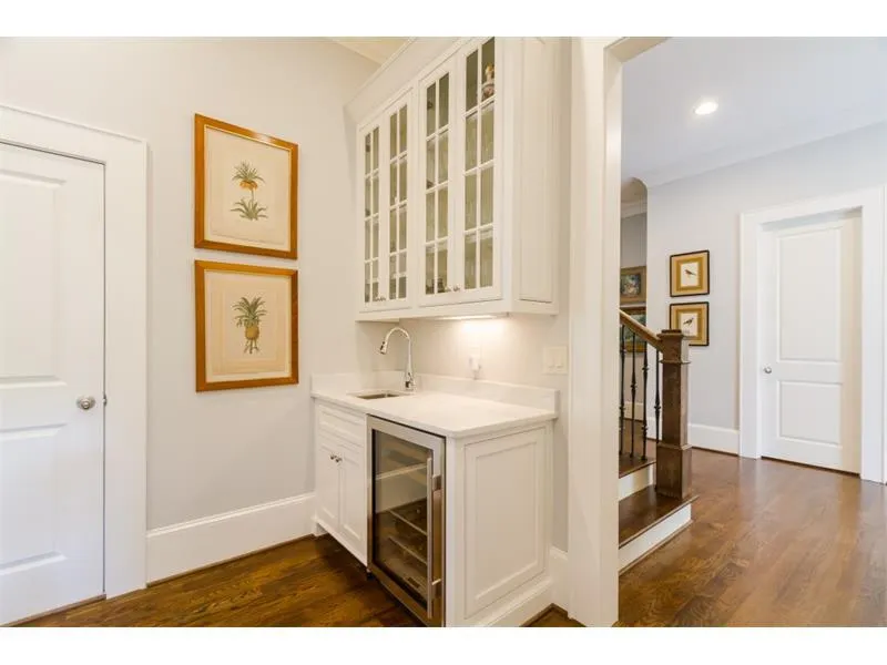 285 Lafayette Way, Sandy Springs, Georgia 30327, 6 Bedrooms Bedrooms, ,7 BathroomsBathrooms,Residential,Sold,285 Lafayette Way,5829280