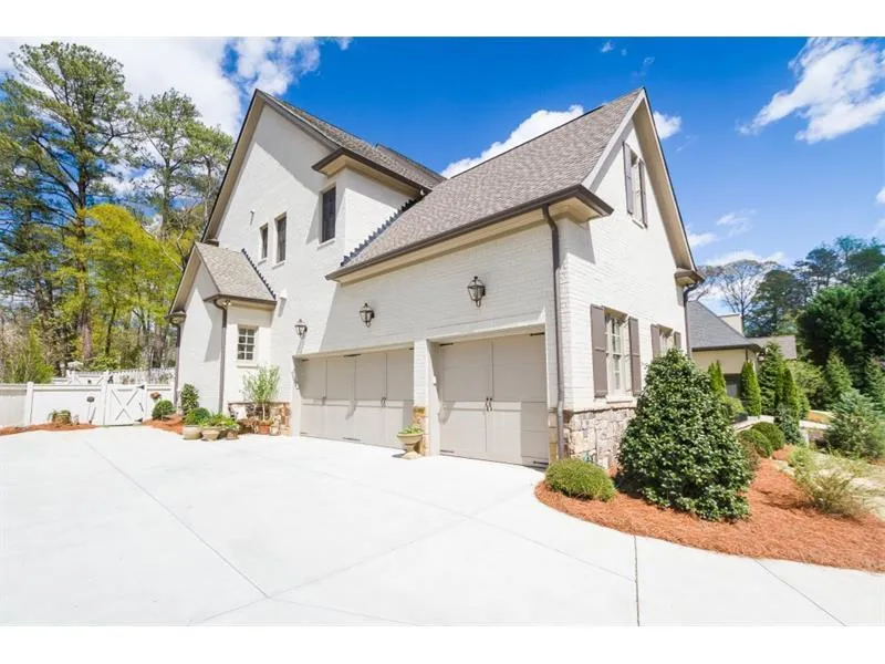 285 Lafayette Way, Sandy Springs, Georgia 30327, 6 Bedrooms Bedrooms, ,7 BathroomsBathrooms,Residential,Sold,285 Lafayette Way,5829280