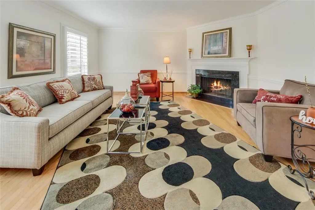459 The North Chace, Atlanta, Georgia 30328, 3 Bedrooms Bedrooms, ,2 BathroomsBathrooms,Residential,Sold,459 The North Chace,6897865