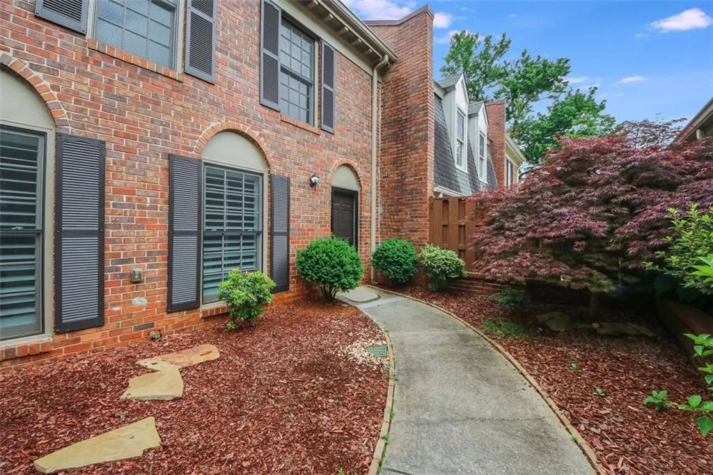 459 The North Chace, Atlanta, Georgia 30328, 3 Bedrooms Bedrooms, ,2 BathroomsBathrooms,Residential,Sold,459 The North Chace,6897865
