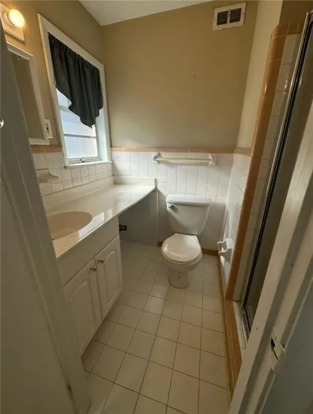 4282 Roswell Road Ne Unit G2, Atlanta, Georgia 30342, 2 Bedrooms Bedrooms, ,2 BathroomsBathrooms,Residential,For Sale,4282 Roswell Road Ne Unit G2,7519677