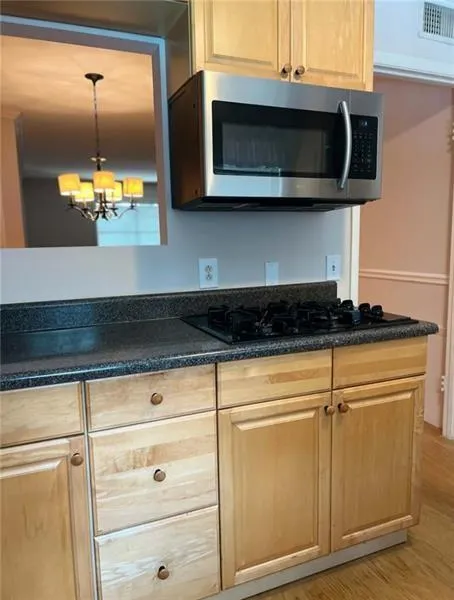 4282 Roswell Road Ne Unit G2, Atlanta, Georgia 30342, 2 Bedrooms Bedrooms, ,2 BathroomsBathrooms,Residential,For Sale,4282 Roswell Road Ne Unit G2,7519677