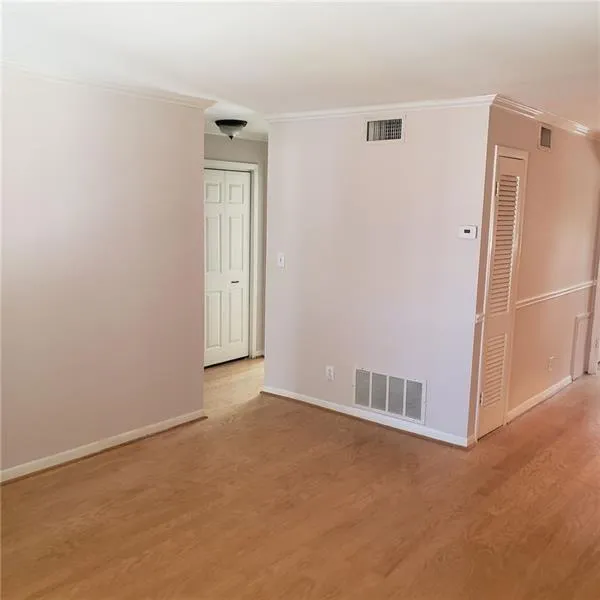 4282 Roswell Road Ne Unit G2, Atlanta, Georgia 30342, 2 Bedrooms Bedrooms, ,2 BathroomsBathrooms,Residential,For Sale,4282 Roswell Road Ne Unit G2,7519677