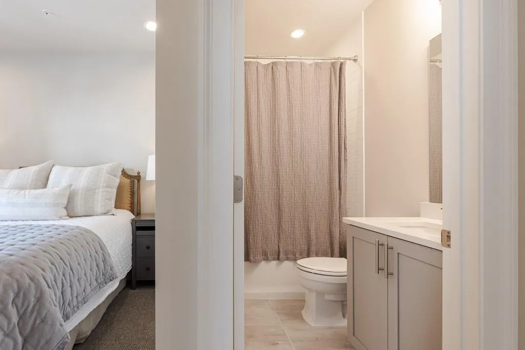 126 W Wieuca Road Ne, Atlanta, Georgia 30342, 4 Bedrooms Bedrooms, ,4 BathroomsBathrooms,Residential,Sold,126 W Wieuca Road Ne,7042572