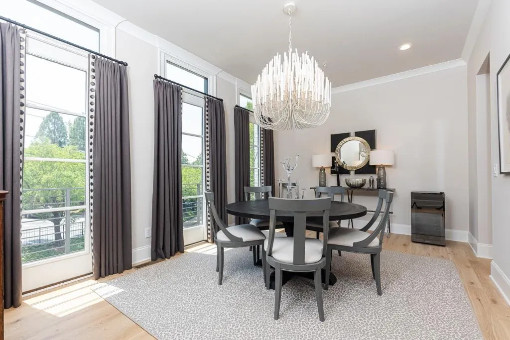 126 W Wieuca Road Ne, Atlanta, Georgia 30342, 4 Bedrooms Bedrooms, ,4 BathroomsBathrooms,Residential,Sold,126 W Wieuca Road Ne,7042572