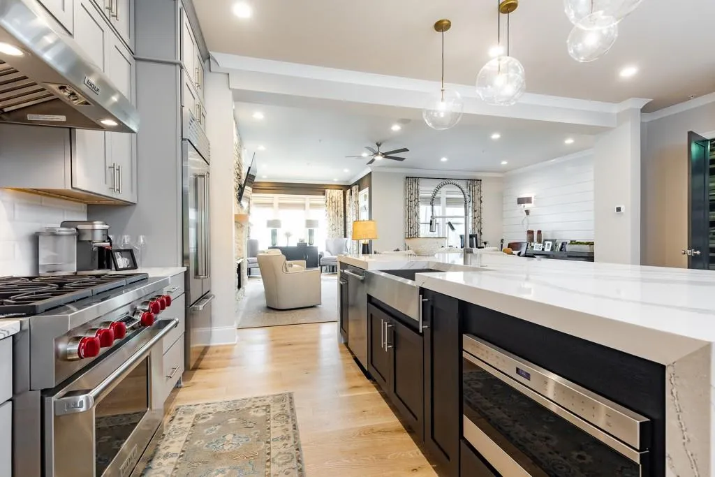 126 W Wieuca Road Ne, Atlanta, Georgia 30342, 4 Bedrooms Bedrooms, ,4 BathroomsBathrooms,Residential,Sold,126 W Wieuca Road Ne,7042572