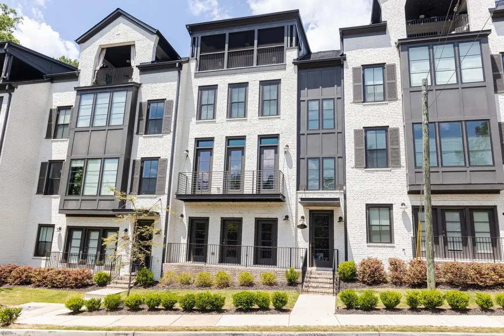 126 W Wieuca Road Ne, Atlanta, Georgia 30342, 4 Bedrooms Bedrooms, ,4 BathroomsBathrooms,Residential,Sold,126 W Wieuca Road Ne,7042572