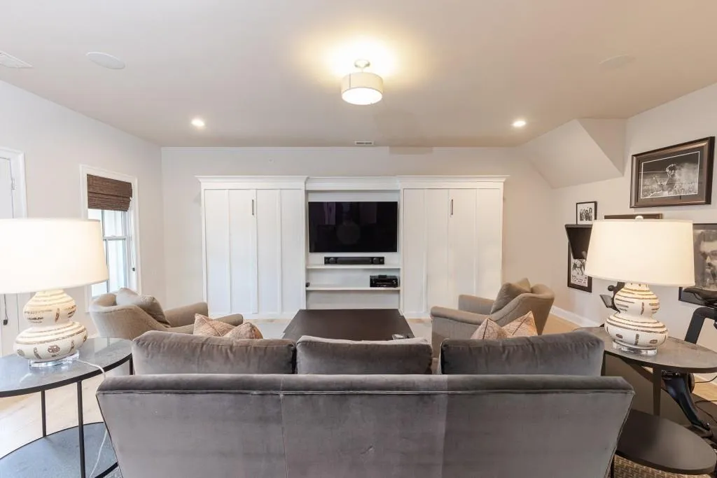 126 W Wieuca Road Ne, Atlanta, Georgia 30342, 4 Bedrooms Bedrooms, ,4 BathroomsBathrooms,Residential,Sold,126 W Wieuca Road Ne,7042572