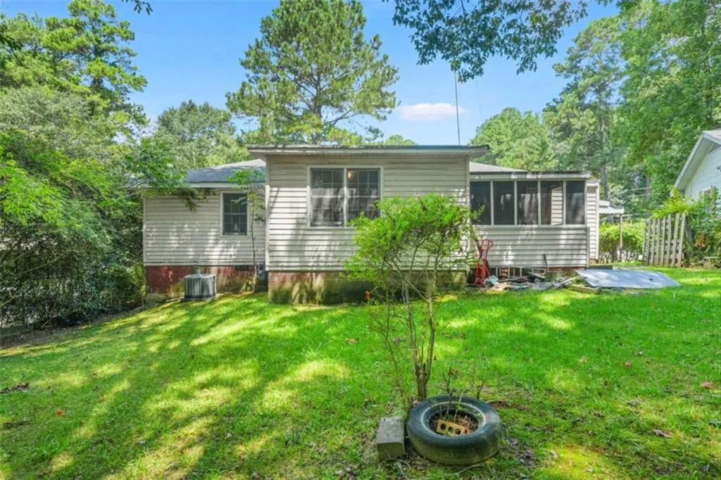 2752 Marco Drive, Atlanta, Georgia 30318, 3 Bedrooms Bedrooms, ,1 BathroomBathrooms,Residential,For Sale,2752 Marco Drive,7625581