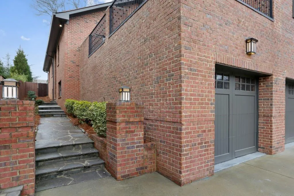 2906 Grandview Avenue Ne, Atlanta, Georgia 30305, 4 Bedrooms Bedrooms, ,4 BathroomsBathrooms,Residential,Sold,2906 Grandview Avenue Ne,5969518