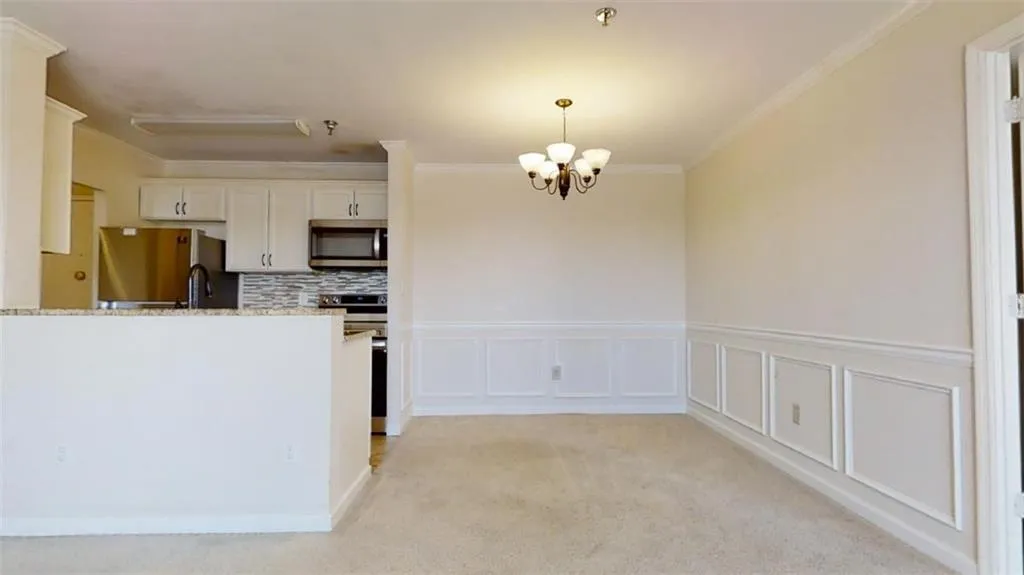 300 Johnson Ferry Road Ne Unit A808, Sandy Springs, Georgia 30328, 2 Bedrooms Bedrooms, ,2 BathroomsBathrooms,Residential,Sold,300 Johnson Ferry Road Ne Unit A808,7194947