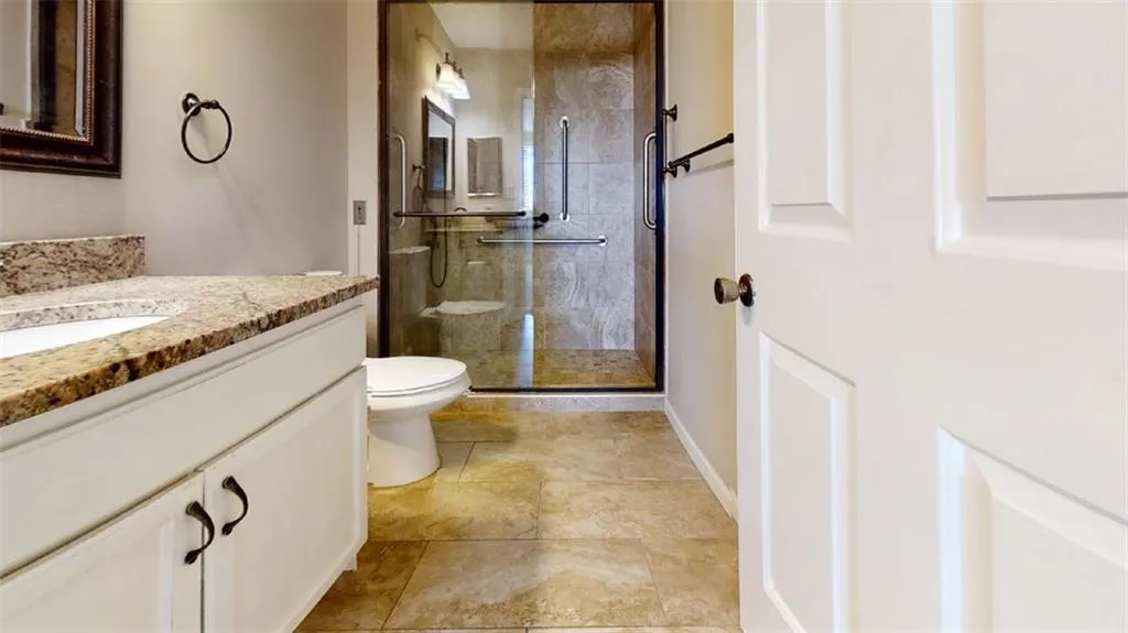 300 Johnson Ferry Road Ne Unit A808, Sandy Springs, Georgia 30328, 2 Bedrooms Bedrooms, ,2 BathroomsBathrooms,Residential,Sold,300 Johnson Ferry Road Ne Unit A808,7194947