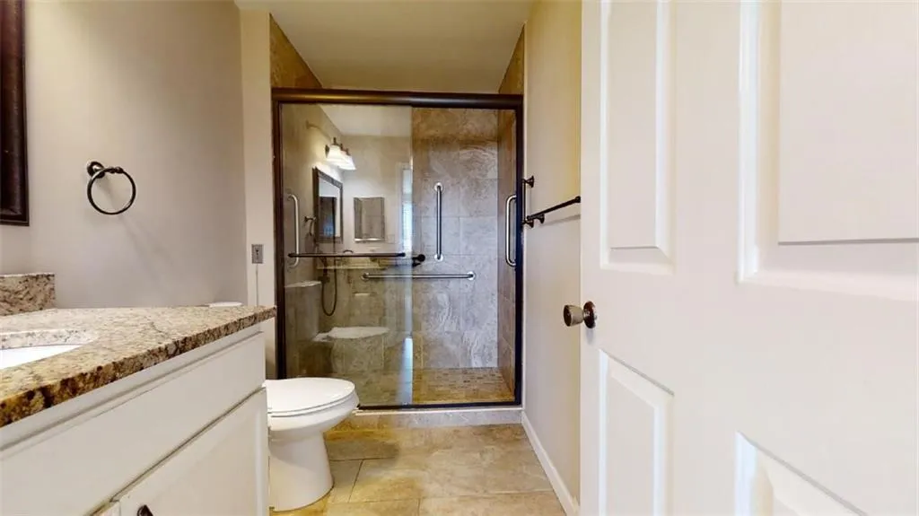 300 Johnson Ferry Road Ne Unit A808, Sandy Springs, Georgia 30328, 2 Bedrooms Bedrooms, ,2 BathroomsBathrooms,Residential,Sold,300 Johnson Ferry Road Ne Unit A808,7194947