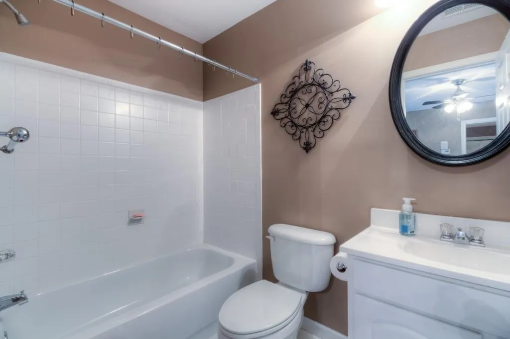 48 Vernon Glen Court, Sandy Springs, Georgia 30338, 3 Bedrooms Bedrooms, ,3 BathroomsBathrooms,Residential,Sold,48 Vernon Glen Court,6584784