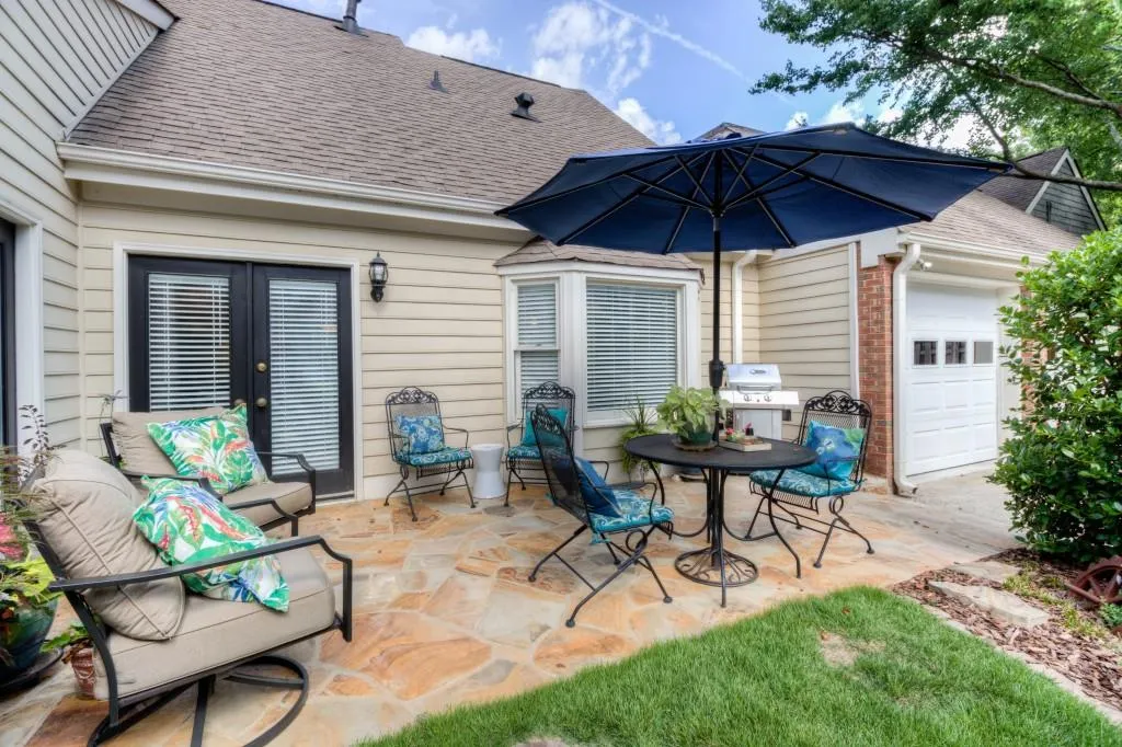 48 Vernon Glen Court, Sandy Springs, Georgia 30338, 3 Bedrooms Bedrooms, ,3 BathroomsBathrooms,Residential,Sold,48 Vernon Glen Court,6584784