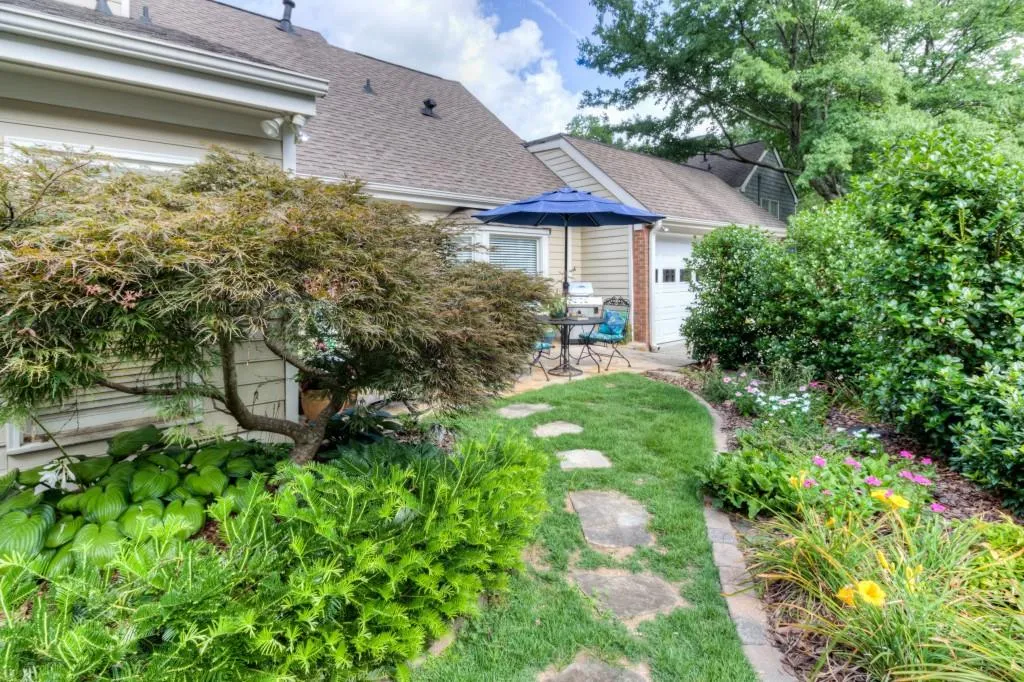 48 Vernon Glen Court, Sandy Springs, Georgia 30338, 3 Bedrooms Bedrooms, ,3 BathroomsBathrooms,Residential,Sold,48 Vernon Glen Court,6584784