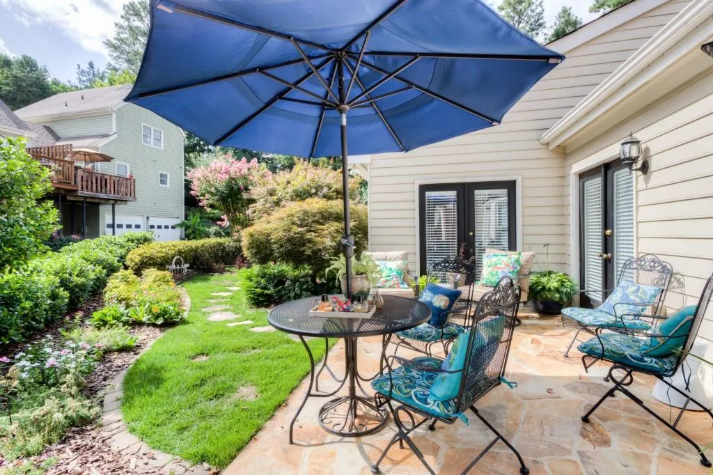 48 Vernon Glen Court, Sandy Springs, Georgia 30338, 3 Bedrooms Bedrooms, ,3 BathroomsBathrooms,Residential,Sold,48 Vernon Glen Court,6584784