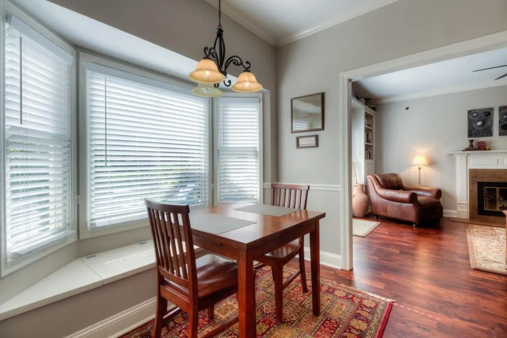 48 Vernon Glen Court, Sandy Springs, Georgia 30338, 3 Bedrooms Bedrooms, ,3 BathroomsBathrooms,Residential,Sold,48 Vernon Glen Court,6584784