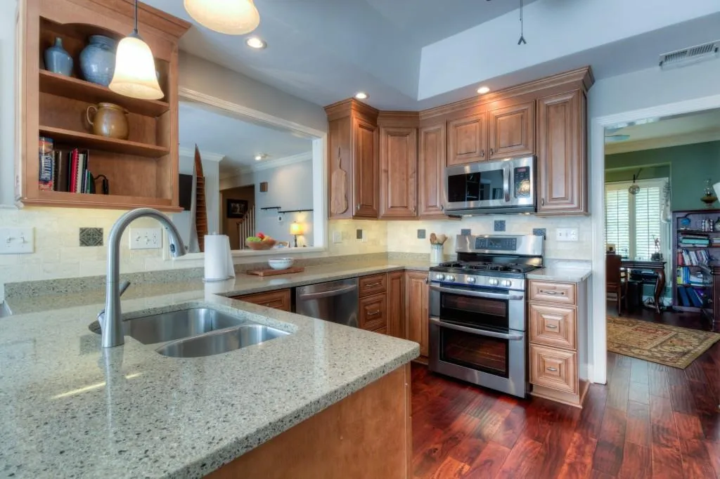 48 Vernon Glen Court, Sandy Springs, Georgia 30338, 3 Bedrooms Bedrooms, ,3 BathroomsBathrooms,Residential,Sold,48 Vernon Glen Court,6584784