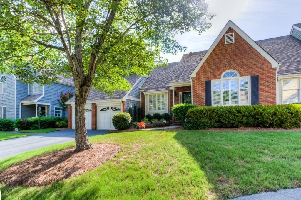 48 Vernon Glen Court, Sandy Springs, Georgia 30338, 3 Bedrooms Bedrooms, ,3 BathroomsBathrooms,Residential,Sold,48 Vernon Glen Court,6584784