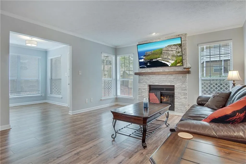 6806 Glenridge Drive Unit A, Sandy Springs, Georgia 30328, 2 Bedrooms Bedrooms, ,2 BathroomsBathrooms,Residential,Sold,6806 Glenridge Drive Unit A,6683433