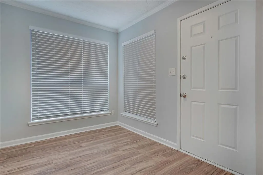 6806 Glenridge Drive Unit A, Sandy Springs, Georgia 30328, 2 Bedrooms Bedrooms, ,2 BathroomsBathrooms,Residential,Sold,6806 Glenridge Drive Unit A,6683433