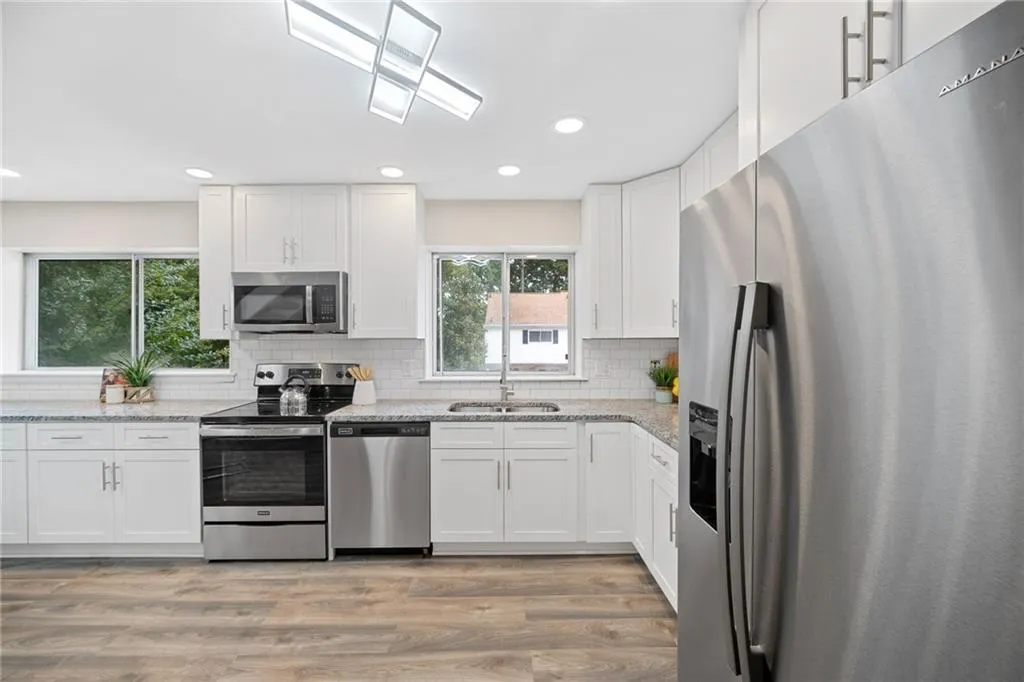 7329 Cardigan Circle, Sandy Springs, Georgia 30328, 4 Bedrooms Bedrooms, ,3 BathroomsBathrooms,Residential,Sold,7329 Cardigan Circle,7032803 7329 Cardigan Circle, Sandy Springs, Georgia 30328, 4 Bedrooms Bedrooms, ,3 BathroomsBathrooms,Residential,Sold,7329 Cardigan Circle,7032803