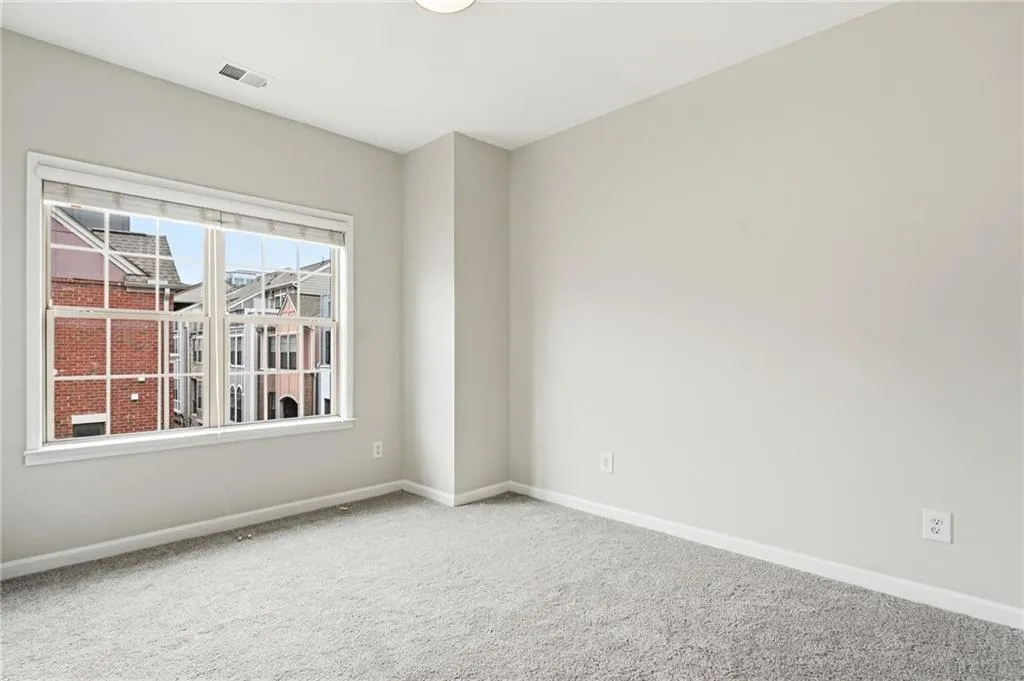 615 Broadview Place Ne, Atlanta, Georgia 30324, 2 Bedrooms Bedrooms, 0 ,2 BathroomsBathrooms,Residential,For Sale,615 Broadview Place Ne,7732272