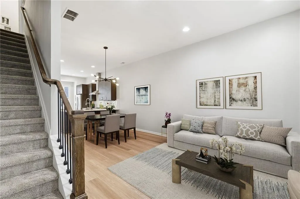 615 Broadview Place Ne, Atlanta, Georgia 30324, 2 Bedrooms Bedrooms, 0 ,2 BathroomsBathrooms,Residential,For Sale,615 Broadview Place Ne,7732272