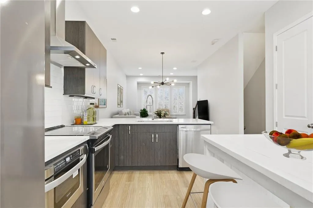 615 Broadview Place Ne, Atlanta, Georgia 30324, 2 Bedrooms Bedrooms, 0 ,2 BathroomsBathrooms,Residential,For Sale,615 Broadview Place Ne,7732272