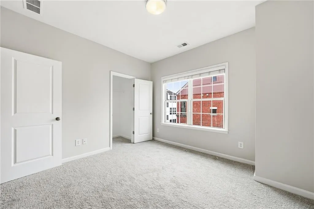 615 Broadview Place Ne, Atlanta, Georgia 30324, 2 Bedrooms Bedrooms, 0 ,2 BathroomsBathrooms,Residential,For Sale,615 Broadview Place Ne,7732272