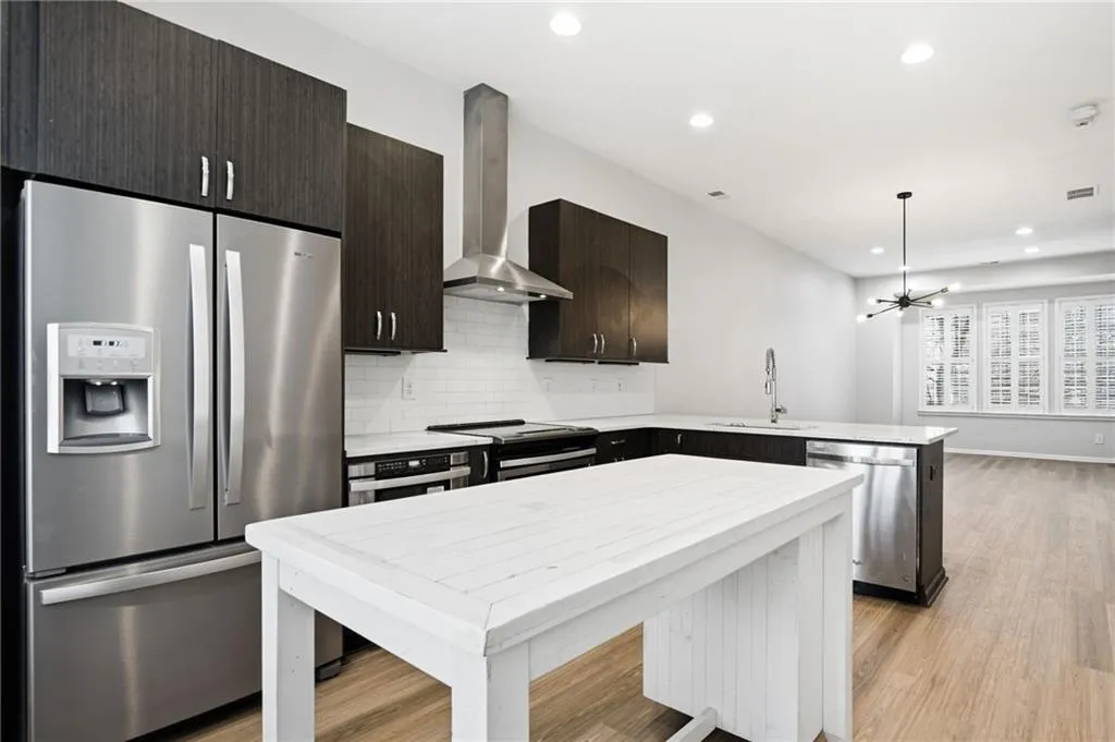 615 Broadview Place Ne, Atlanta, Georgia 30324, 2 Bedrooms Bedrooms, 0 ,2 BathroomsBathrooms,Residential,For Sale,615 Broadview Place Ne,7732272