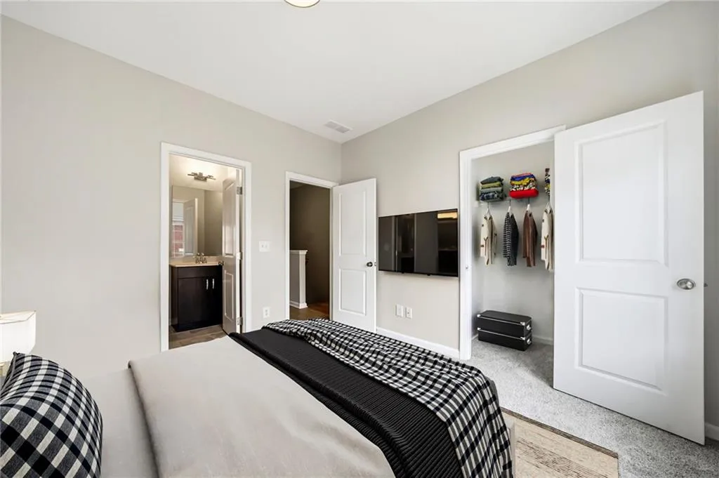 615 Broadview Place Ne, Atlanta, Georgia 30324, 2 Bedrooms Bedrooms, 0 ,2 BathroomsBathrooms,Residential,For Sale,615 Broadview Place Ne,7732272