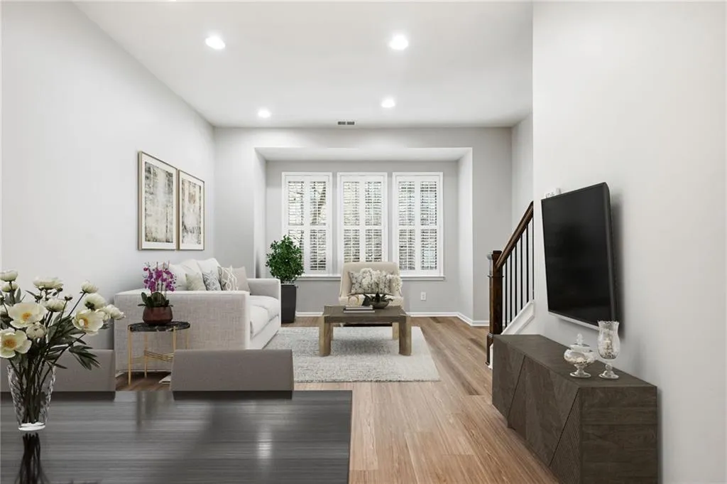 615 Broadview Place Ne, Atlanta, Georgia 30324, 2 Bedrooms Bedrooms, 0 ,2 BathroomsBathrooms,Residential,For Sale,615 Broadview Place Ne,7732272