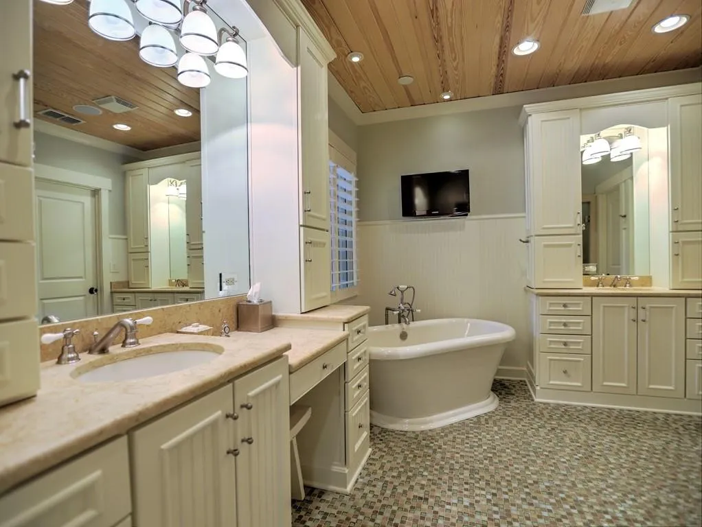 1419 River Vista Drive, Atlanta, Georgia 30339, 4 Bedrooms Bedrooms, ,4 BathroomsBathrooms,Residential,Sold,1419 River Vista Drive,6892111