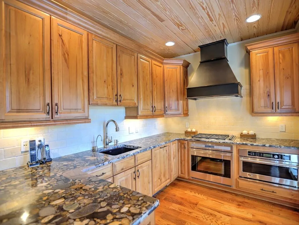 1419 River Vista Drive, Atlanta, Georgia 30339, 4 Bedrooms Bedrooms, ,4 BathroomsBathrooms,Residential,Sold,1419 River Vista Drive,6892111